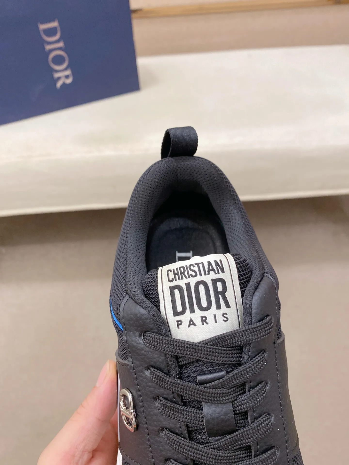 Men's shoes💰 462💰🇮🇹🇮🇹Dior d The new model is on sale at the same time at the counter. The upper 🇮🇹 is imported Italian first-layer cowhide, and the lining is fully imported sheepskin 💪💪. It is a complete 1⃣️ to 1⃣️ replica 🇮🇹💪💪, ⚠ Sole: The original sole is specially provided by the original factory. The exclusive movable molded sole is super comfortable. ⚠Original factory single goods, 🔍🔍high quality, you can enter and leave the counter at will, welcome to compare⚠. Code number: 38-44. Can be customized 45-46.